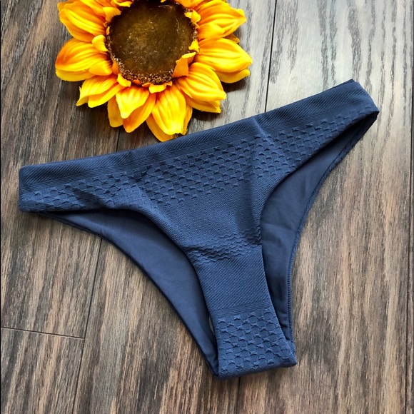 ❌SOLD❌🦋B2G1🦋TAVIK ALI Textured Ombré Blue Bottom - Picture 3 of 8